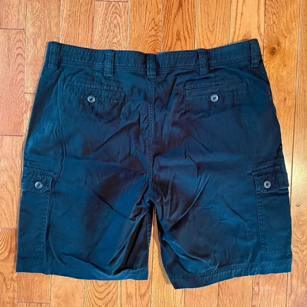 ST. JOHN’s BAY COMFORT STRETCH 10” MEN’s CARGO SHORT IN BLACK SIZE 40